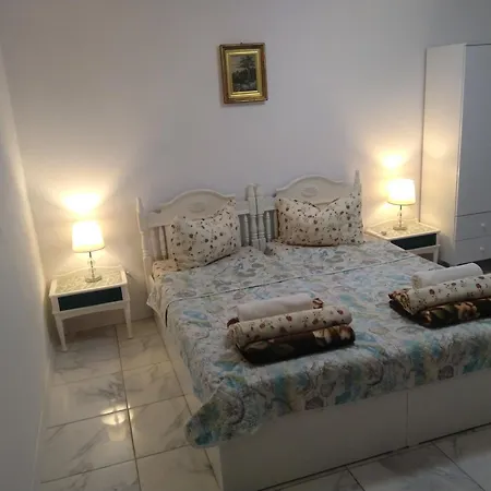 Ina בית הארחה