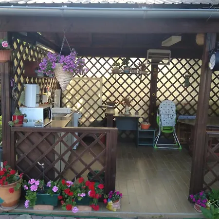 Ina Guest house *